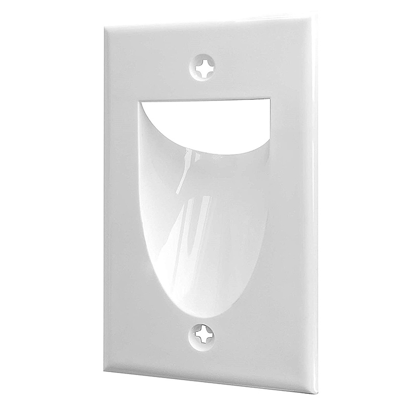 1-Gang Recessed USB Plate